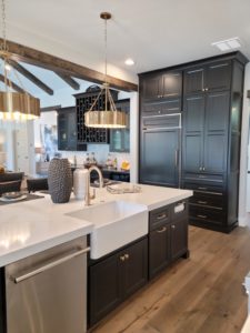 Austin-Builder-ceiling-height-custom-kitchen-cabinets-78746-512-Builders